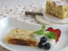 パンが入ったチーズパウンドケーキ